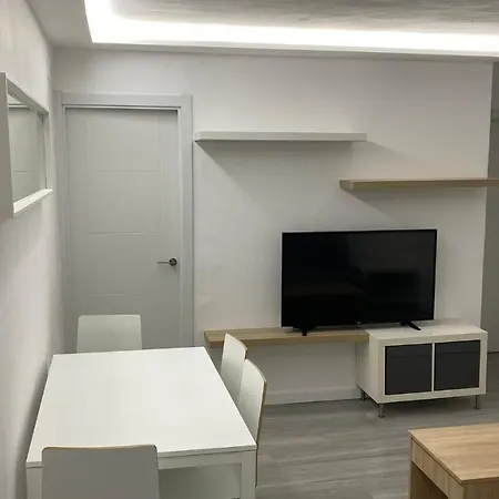 Appartamento Fantastico Bajo Con Patio Junto A La Playa Málaga